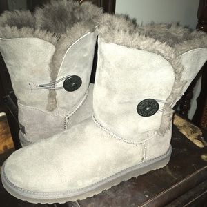 Bailey Button Ugg boots